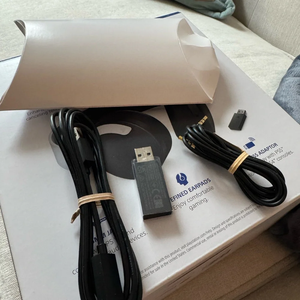 Sony Wireless Headset Box - White and Black